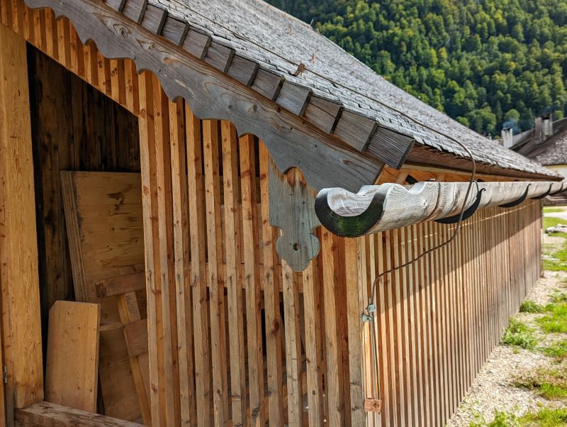 Building Gutter Replacement